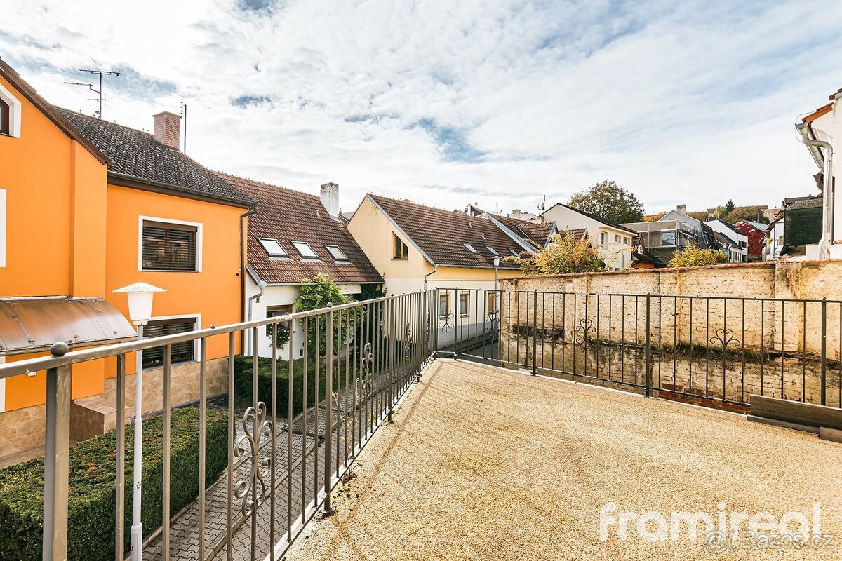 Prodej rodinného domu 297 m², Brno - Bystrc, ev.č. 01929 - 7