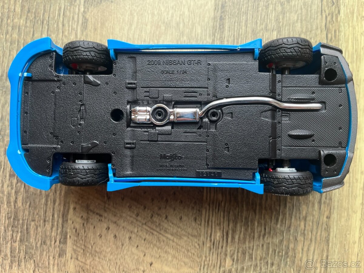 Model 1:24 Nissan GT-R, Maisto - 7