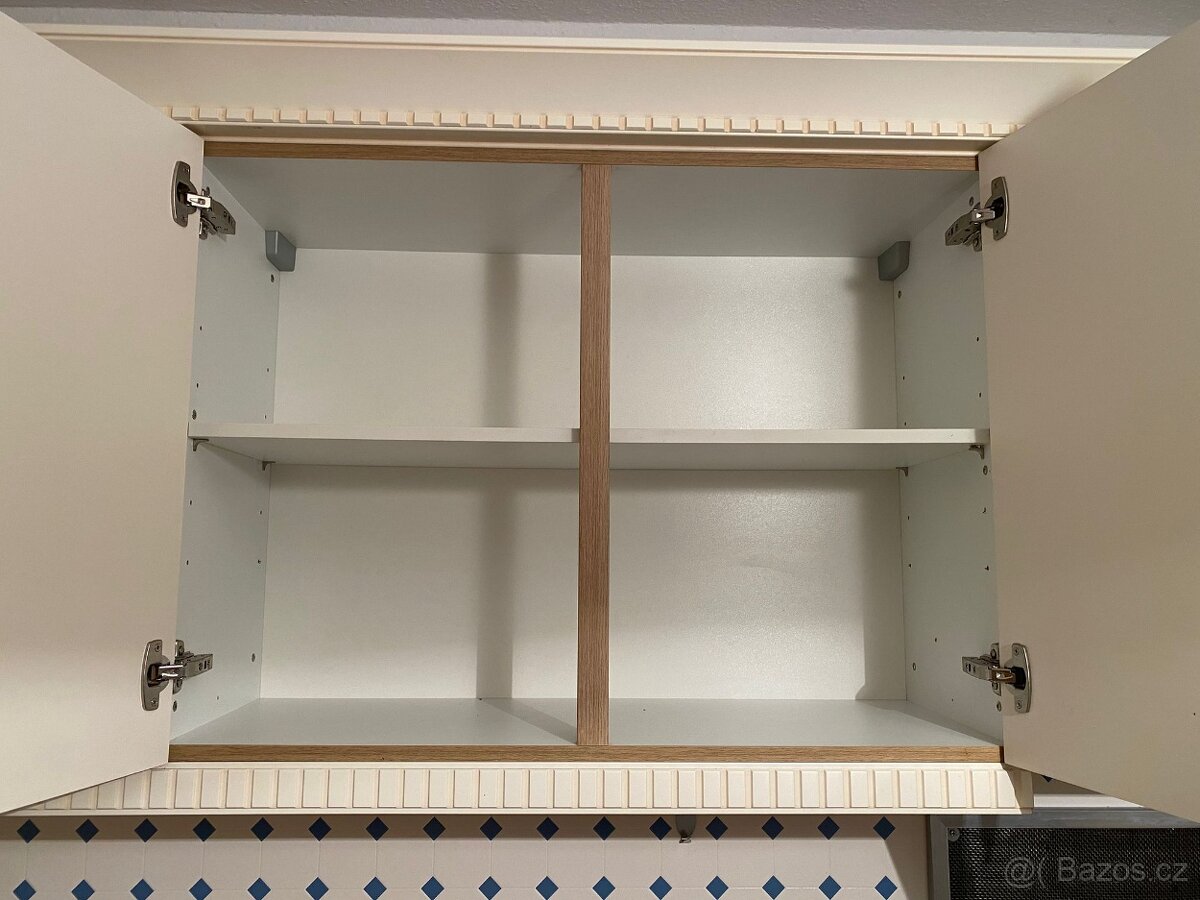 Moderní kuchyňská linka bez spotřebičů - 7