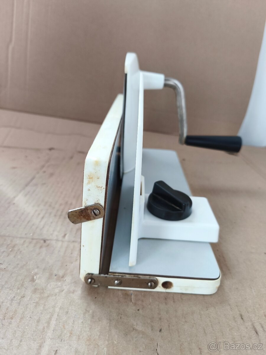 Ruční kráječ IDEAL 170 - 7