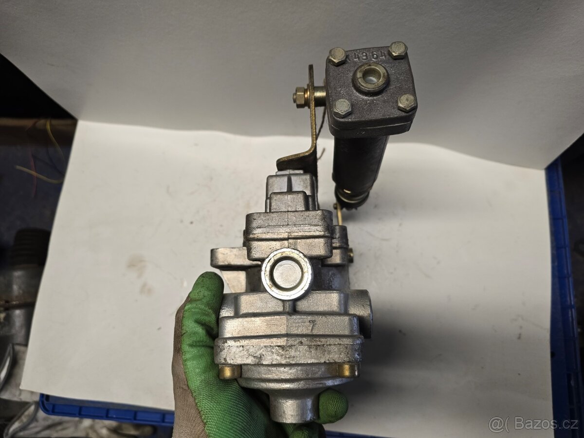 Zátěžový regulátor brzd PAL 443612401 (Tatra) - 7