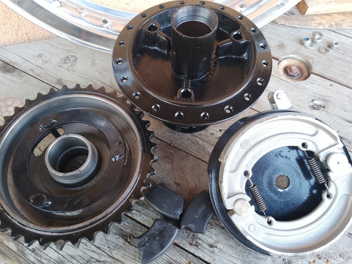 Střed zadního kola - 7