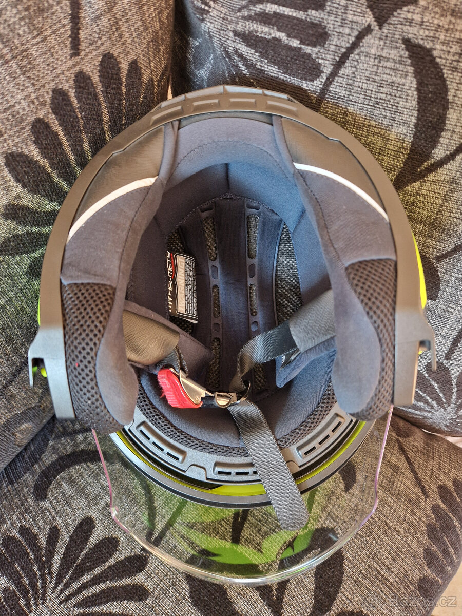 přilba , helma - 7