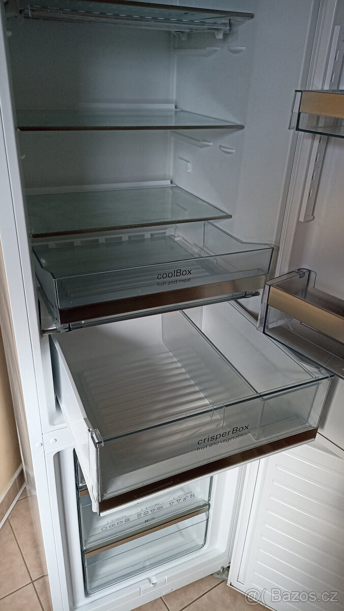 Kombinovaná chladnička Siemens KG 36EAW30 - 7