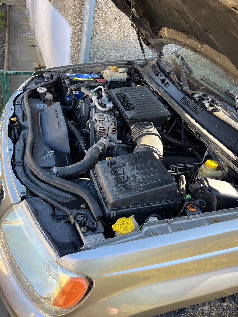 Jeep Grand Cherokee 4.7 V8 - 7