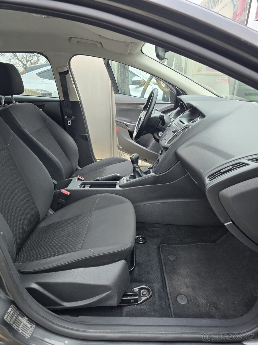 Focus 1.6 16V Ti-VCT - 7