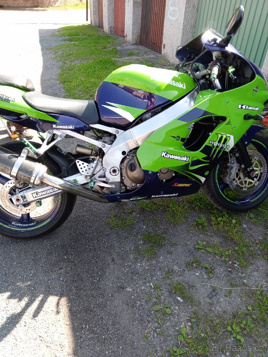 Kawasaki Ninja ZX 9 R - 7