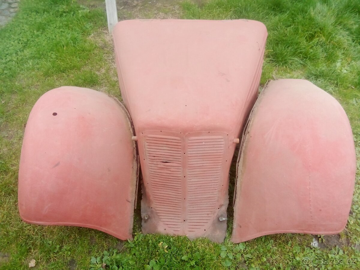 Kapoty Tatra 57 A a Tatra 75 - 7