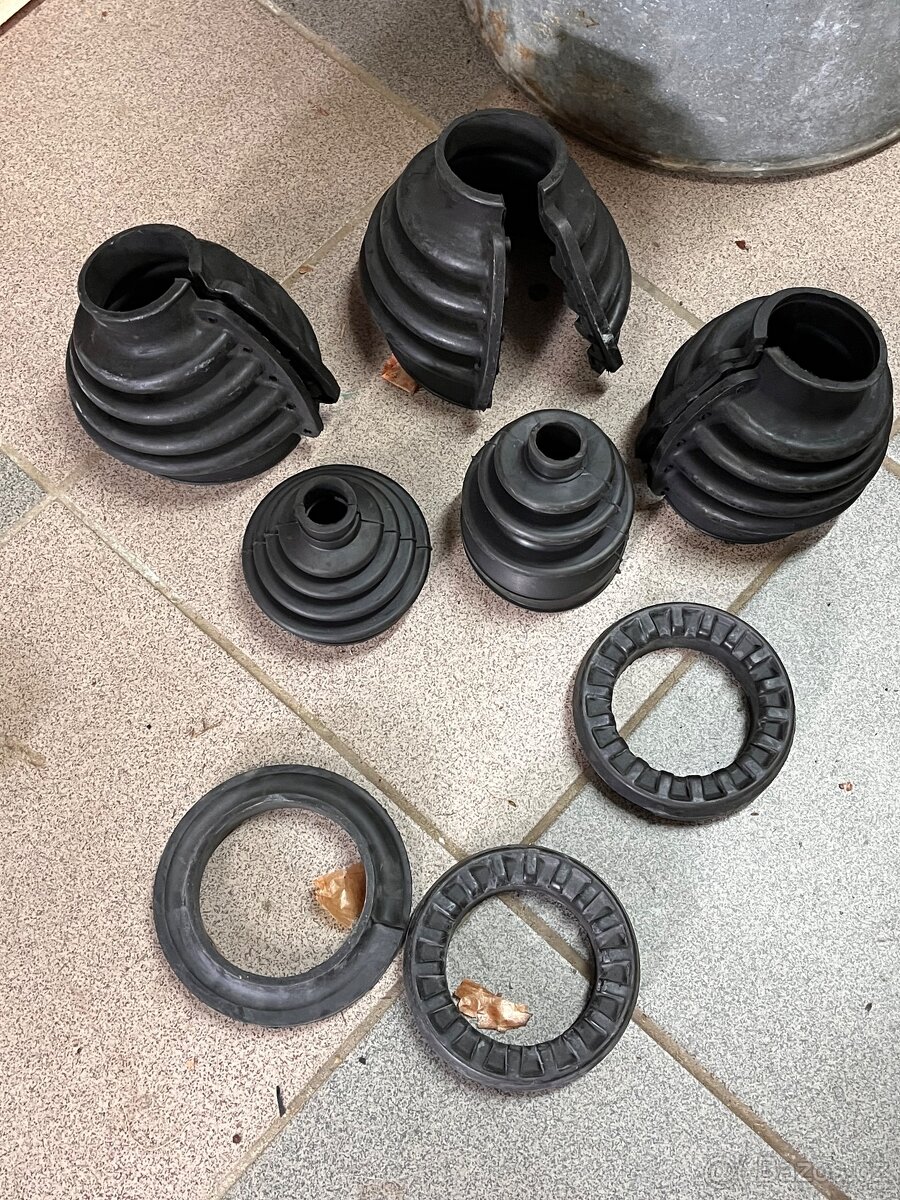 Prachovky na Škoda Spartak, Felicie, 100, 105 - 7