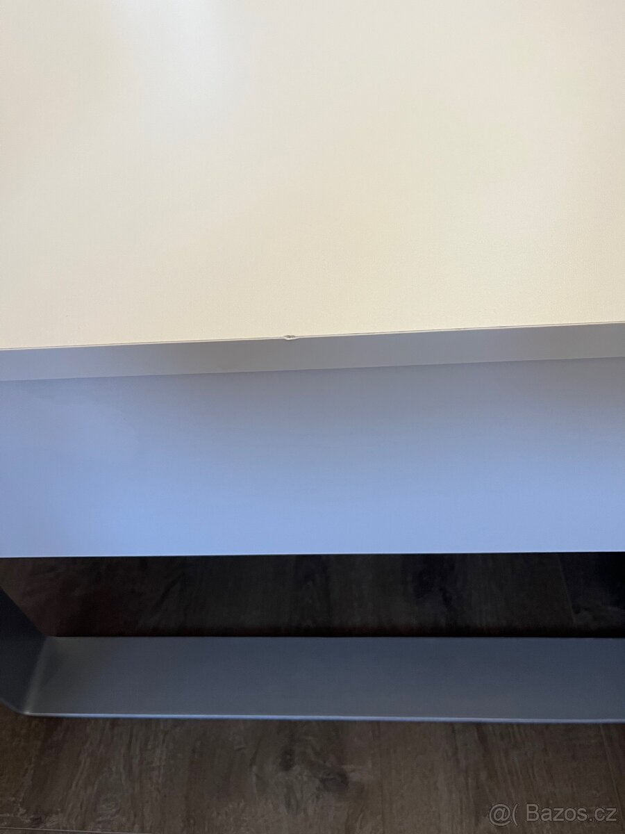 Konferenční stůl - 7