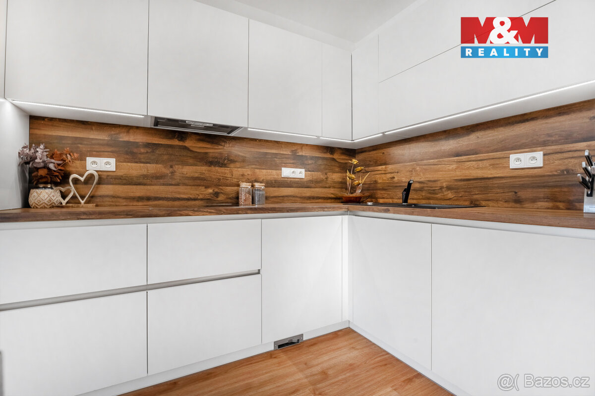 Prodej rodinného domu v obci Veleň, ul. U Skalky - 7