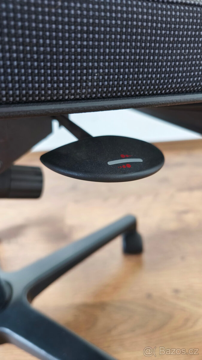 Pohodlná a všestranná kancelářská židle Ahrend - 7