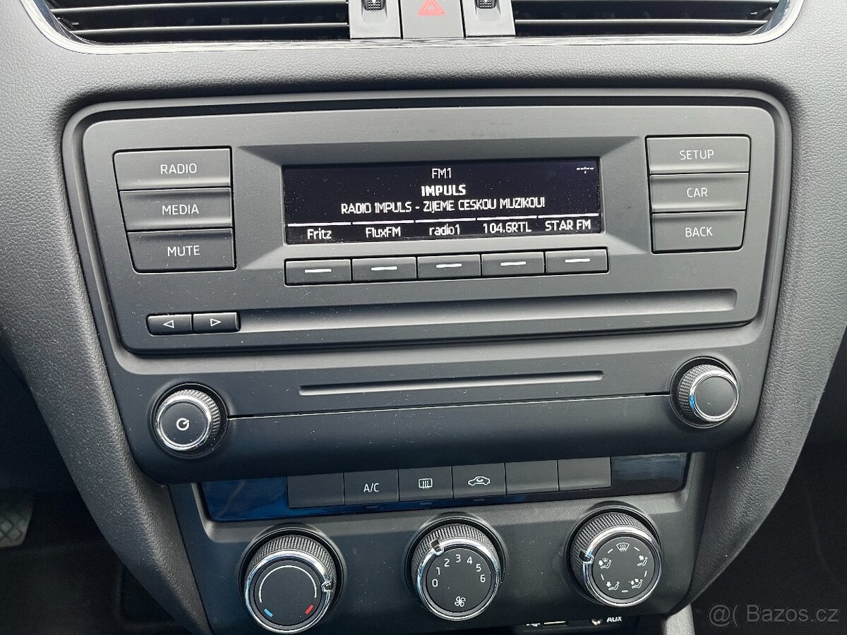 Škoda Octavia 1.2 TSi Serviska, Klimatizace - 7