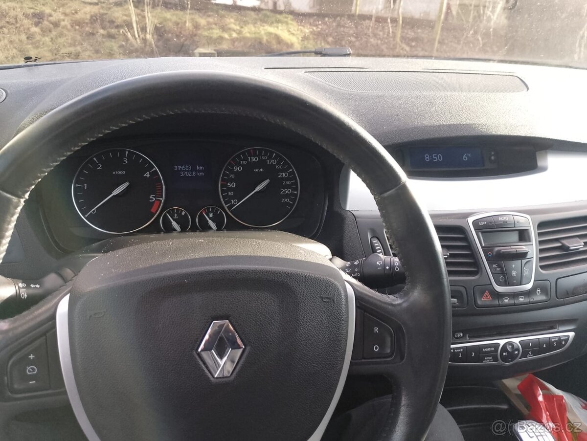 Renault Laguna 2.0 dCi r.v. 2008 110 kw - 7