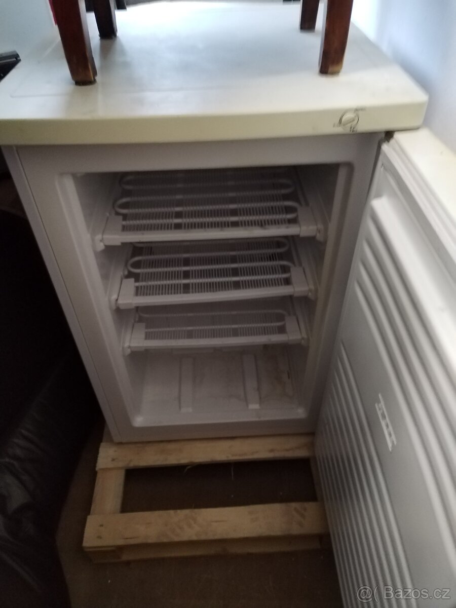 Lednice mrazák automaticka pracka - 7