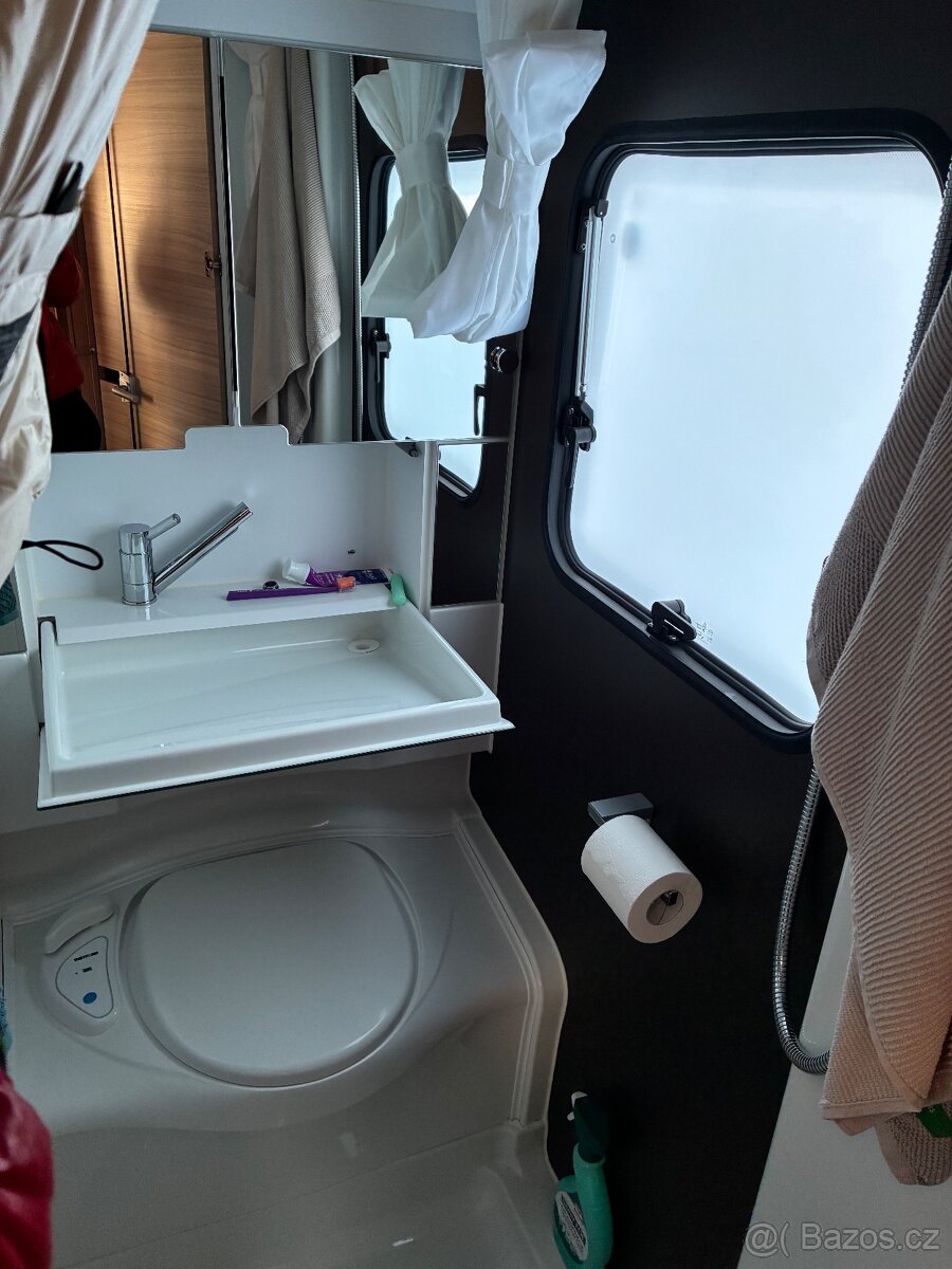 Karavan Adria 432 px - 7