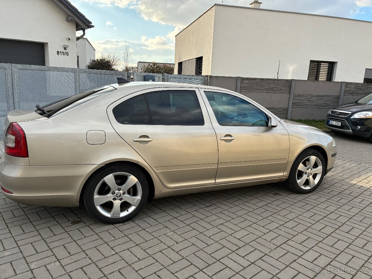 ŠKODA OCTAVIA 2 - 7