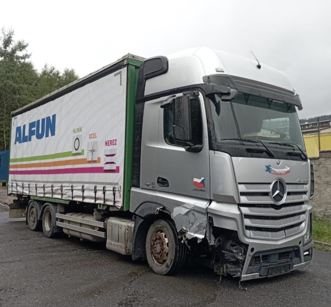 Mercedes Benz Actros 2548 - 7