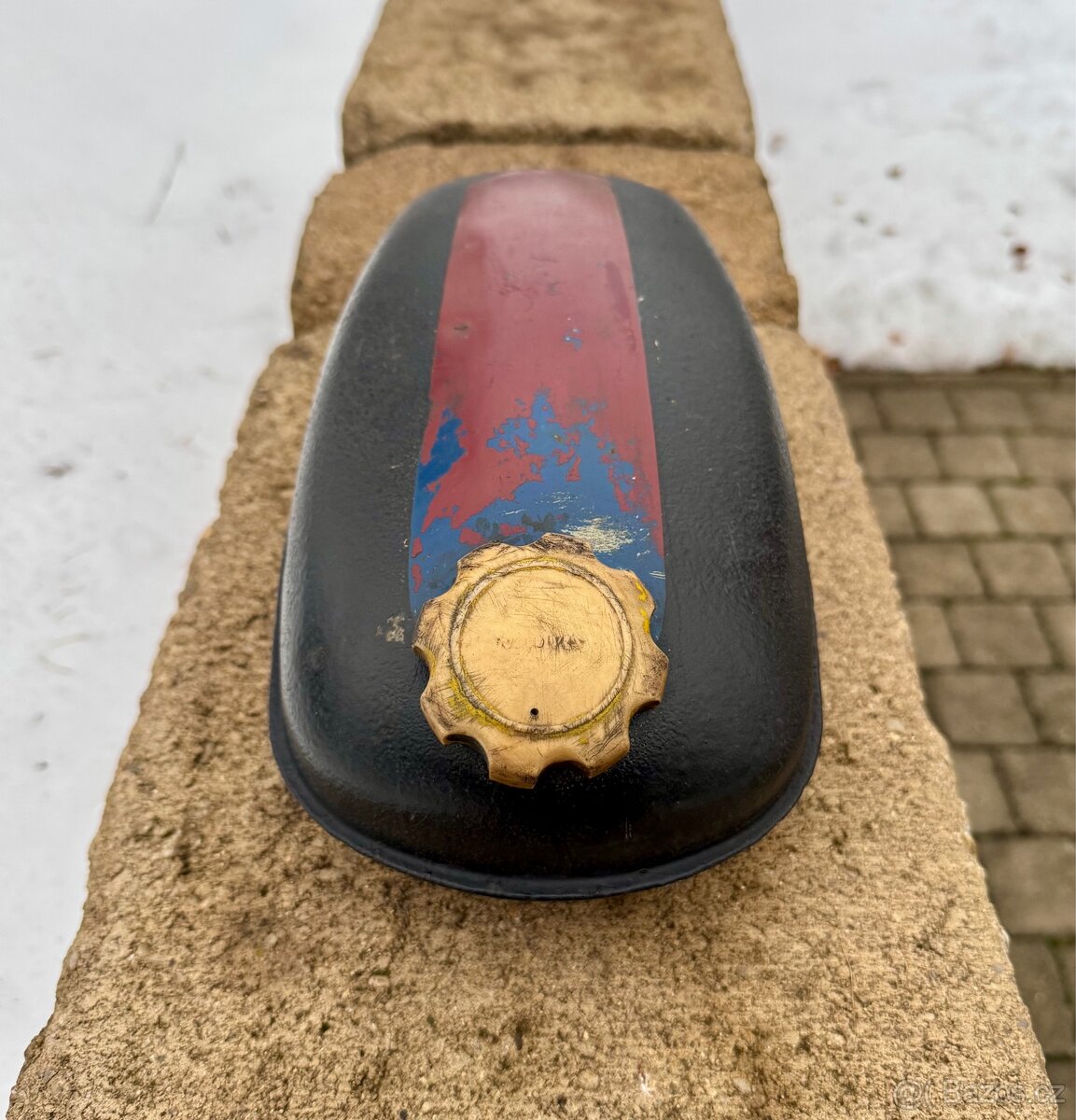 Stadion S11 - nádrž s víčkem - 7