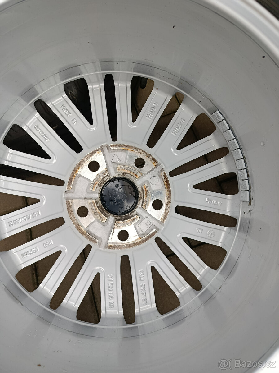 alu kola 5x112 r16 et50 VW a letní 205/55/16 - 7