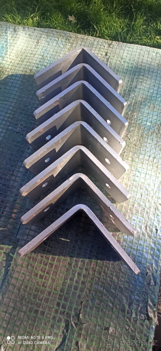 Tyče kruhové nerez, spojovací úhelníky, matice s kalotovžkou - 7