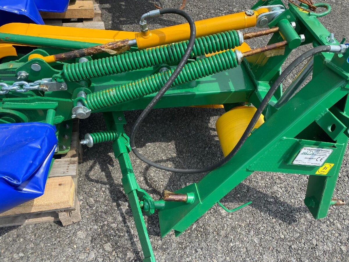 traktorová sekačka KDN-210 - 7