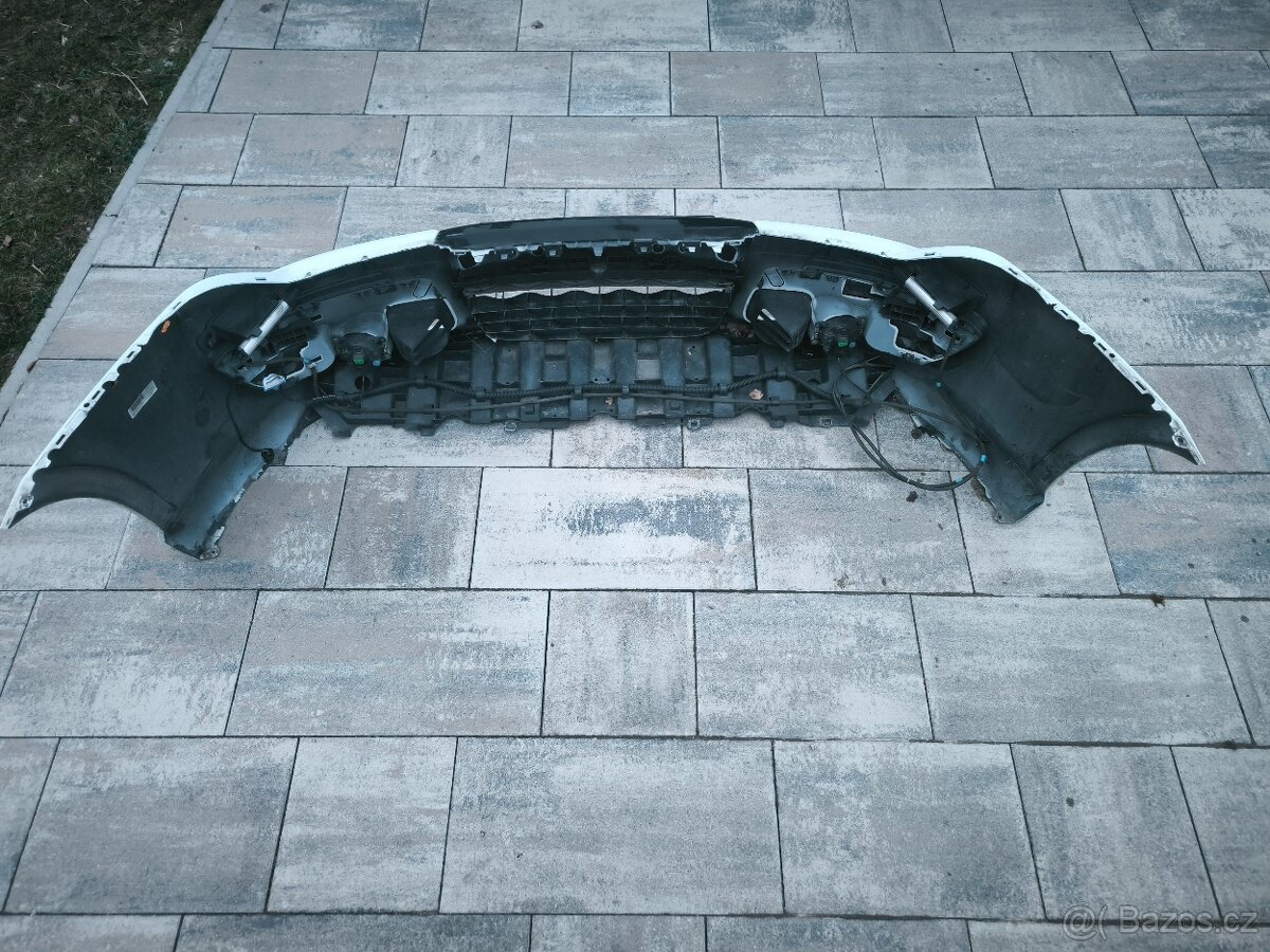 Přední nárazník Renault laguna III - 7