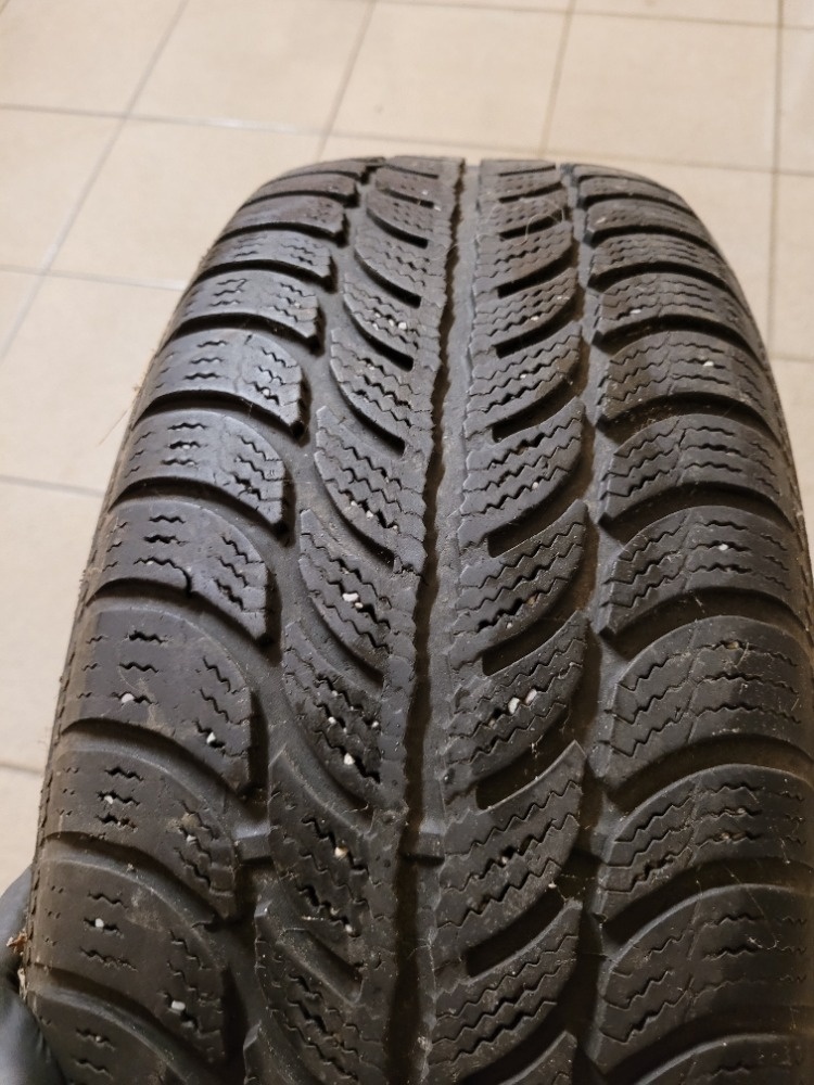 Plechové disky, včetně zimních pneumatik 195/65 R15 - 7