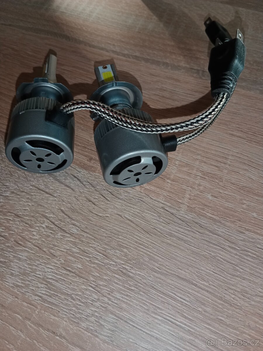 Zbytky dílů na Fiata - 7