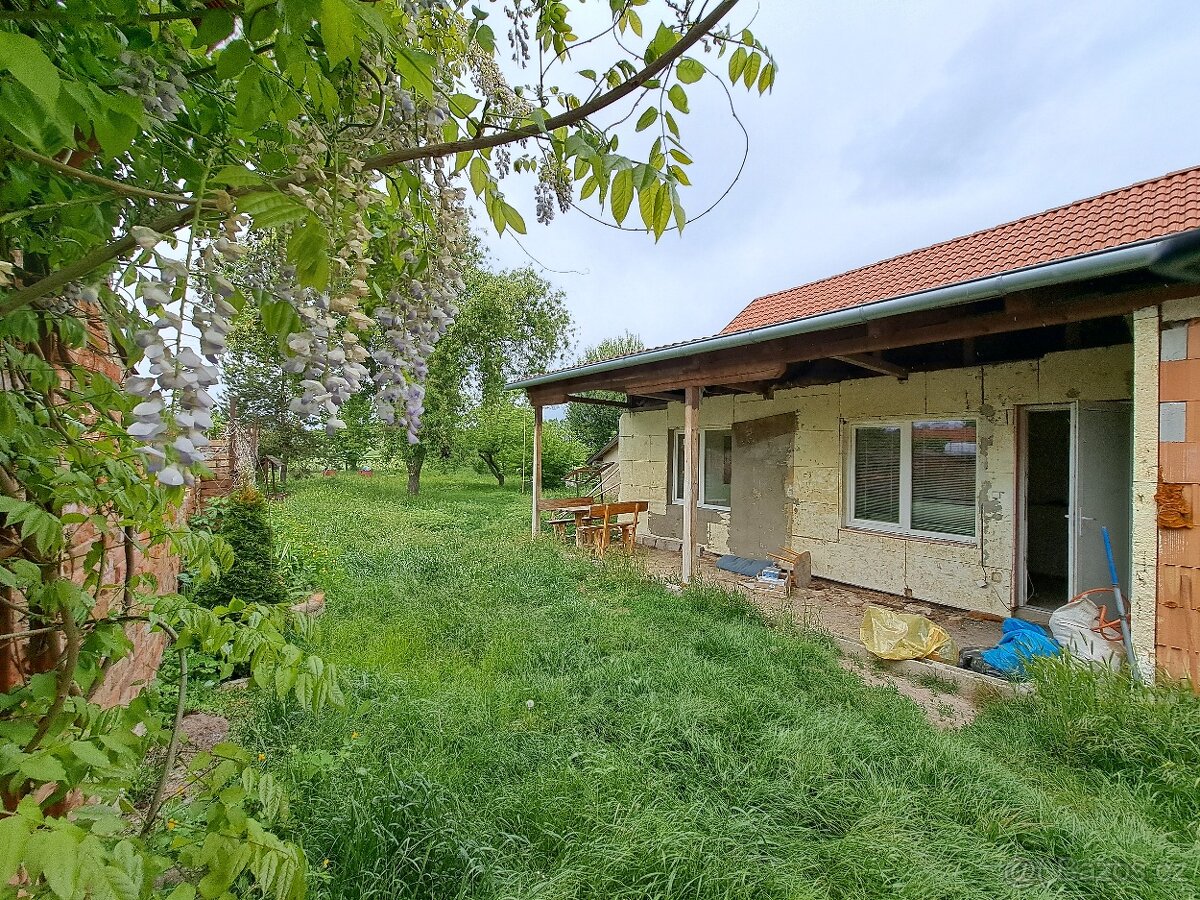 Prodej RD 6+kk Drnholec o 298 m2 před dokončením rekonstrukc - 7