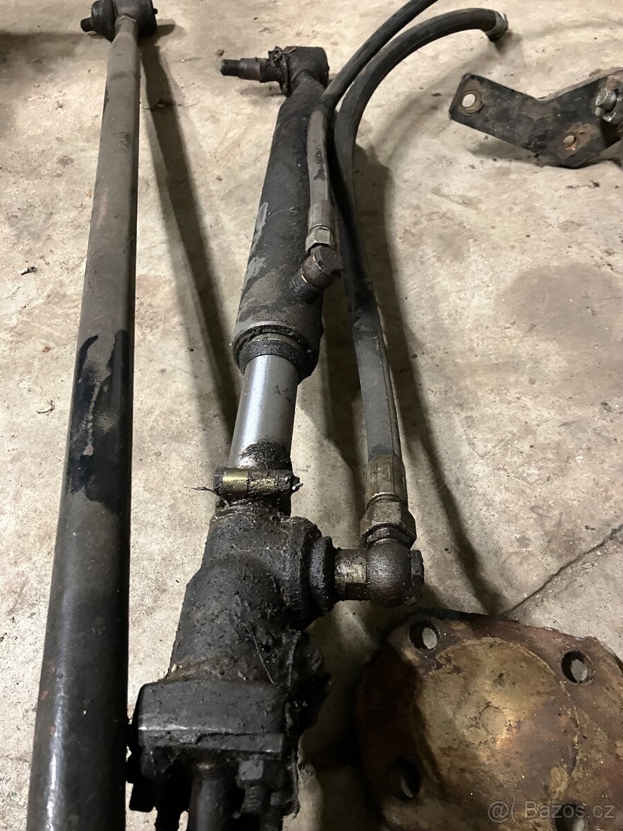 Posilovač řízení zetor - 7