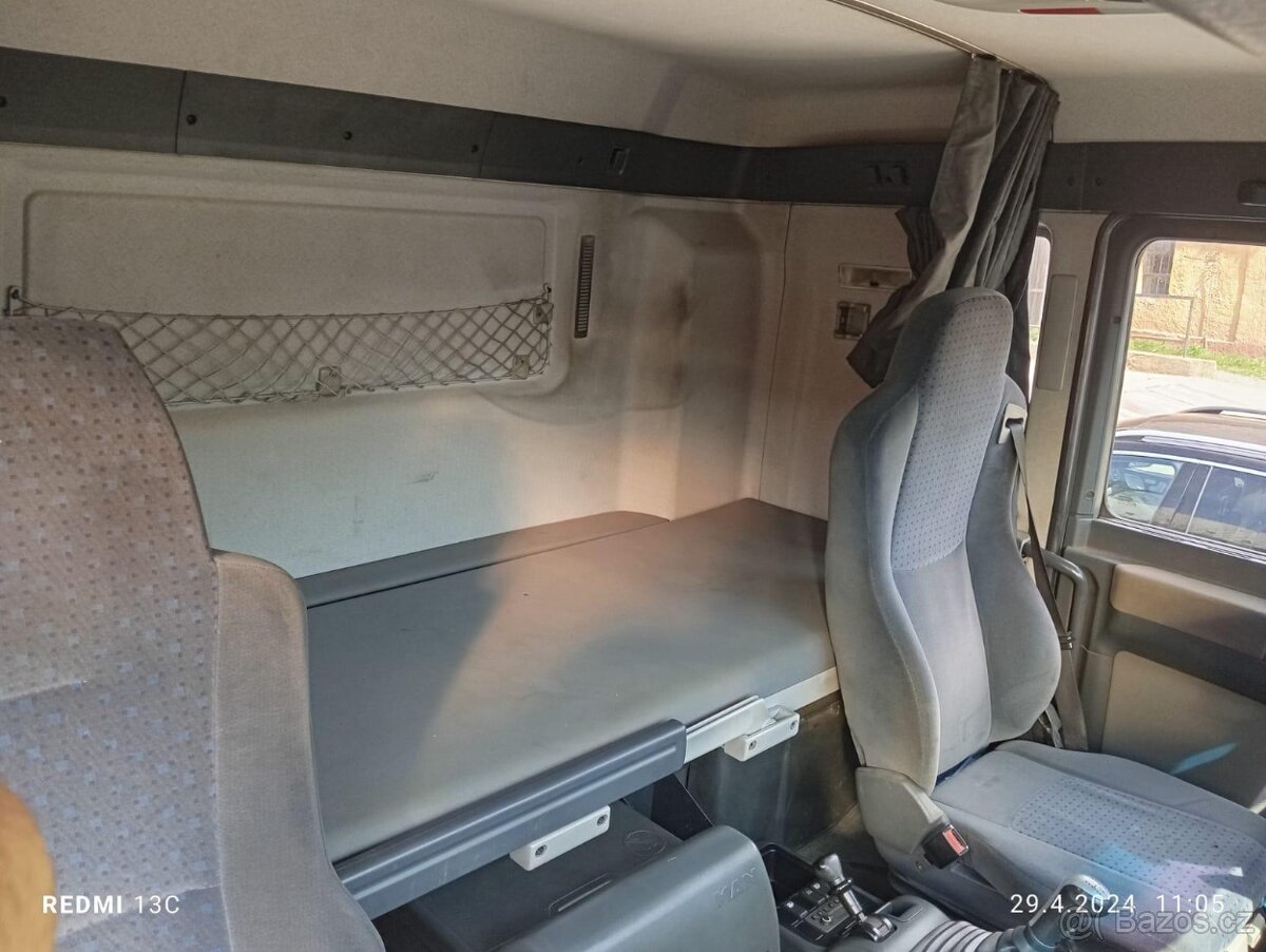 Tahač traktor MAN TGA 26.440 - 7