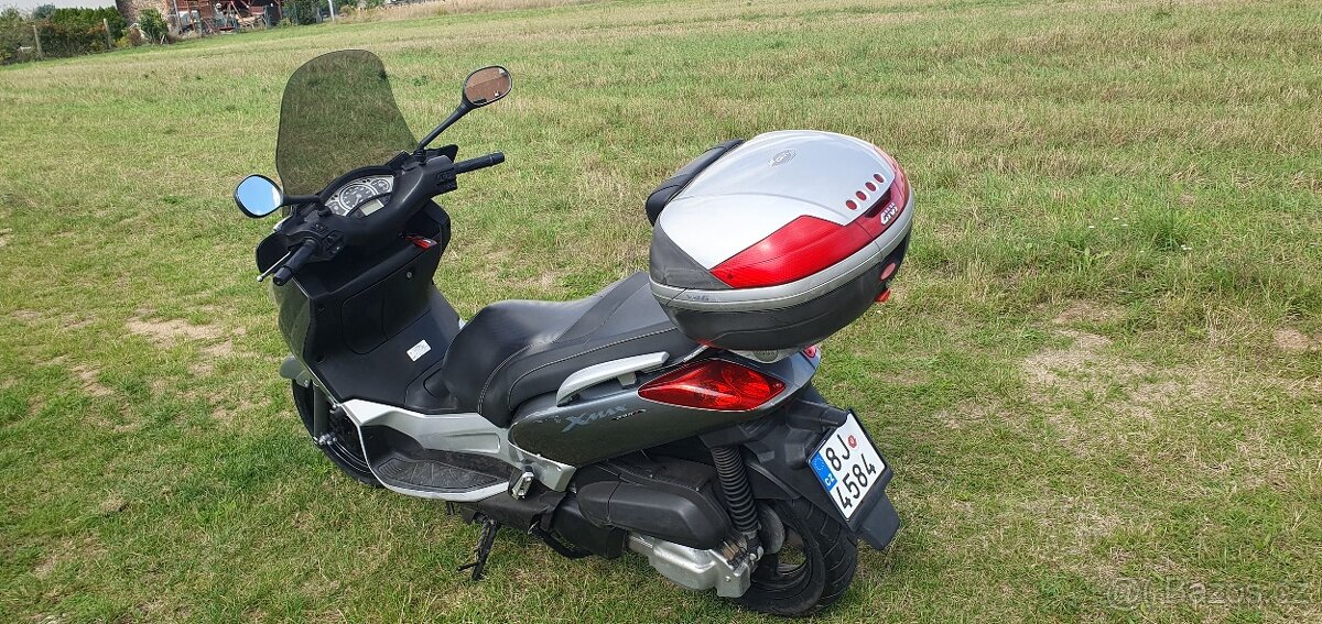 Yamaha 250 X-MAX - 7
