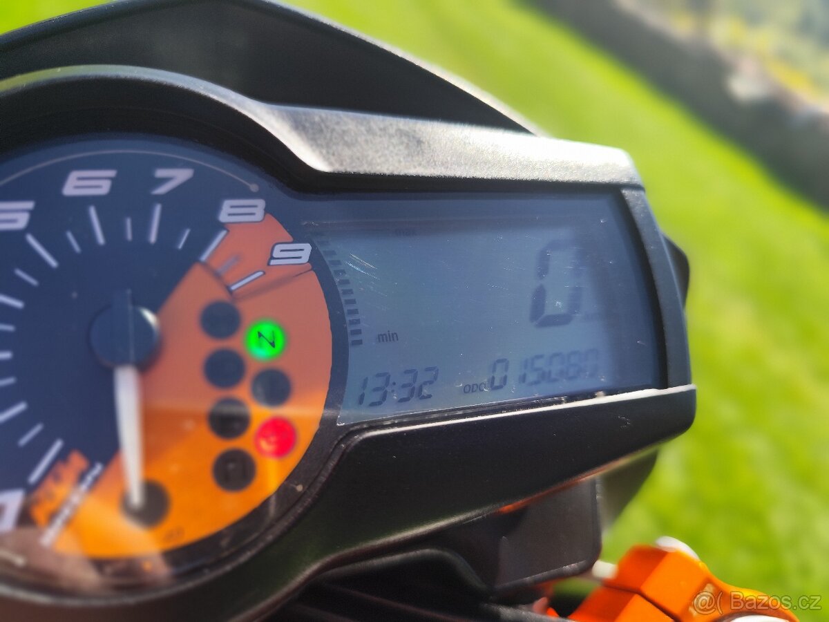 KTM 690 DUKE R - 7