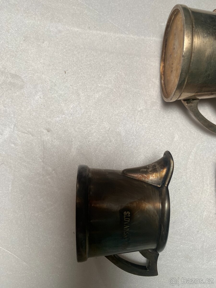 kovových konviček - 7