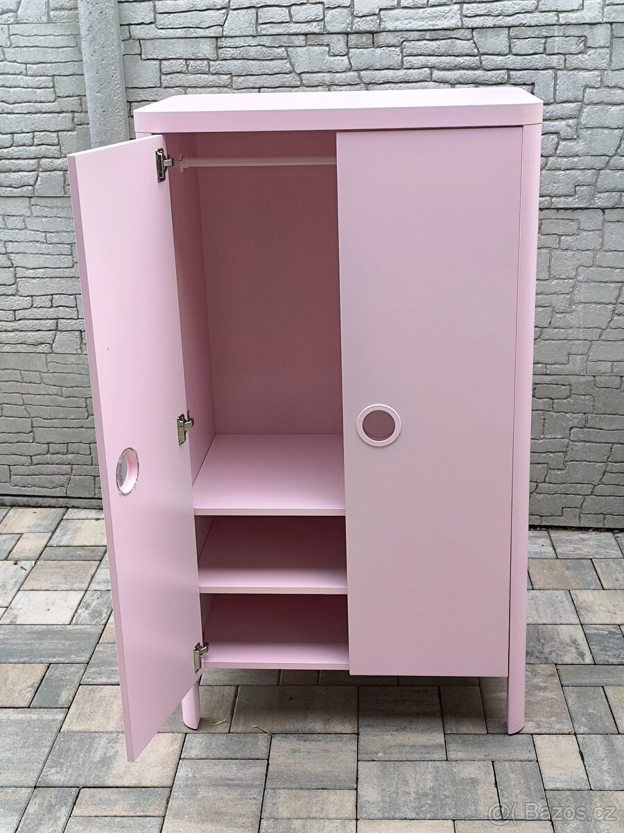 Prodám hezkou skříň - 7