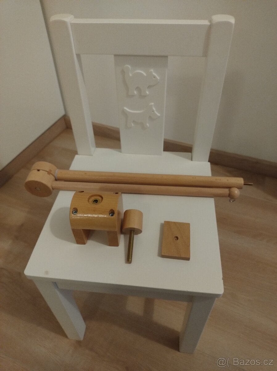 Držák nad postýlku - 7