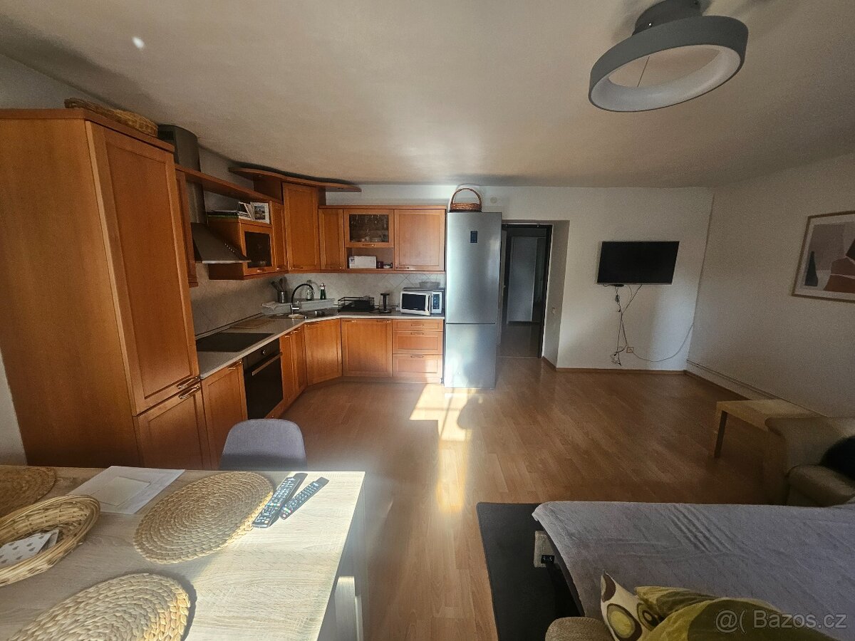 Prodej chalupy přímo u rybníka v Holanech - Česká Lípa - 7