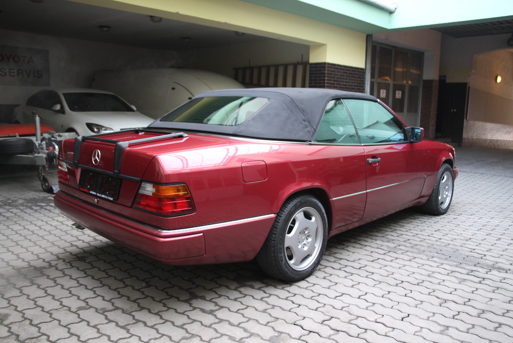 Mercedes Benz 124 300 CE 24V Cabrio - 7