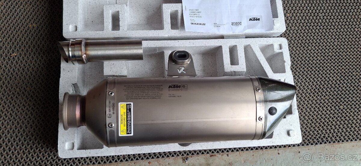 Výfuk Akrapovič KTM Superduke 1290 - 7