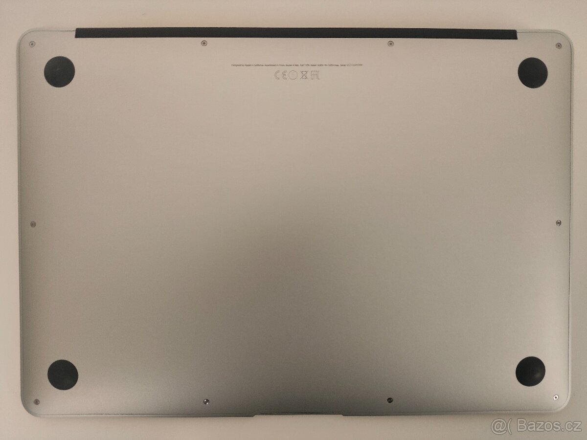 MacBook Air 2017 | i5 • 8GB • 128GB SSD - 7