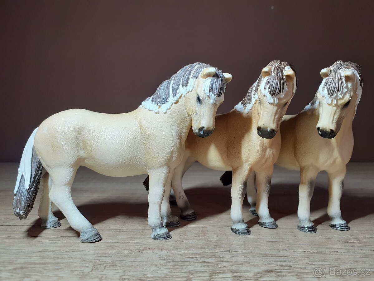 SCHLEICH SBĚRATELSKĒ FIGURKY 66 - 7