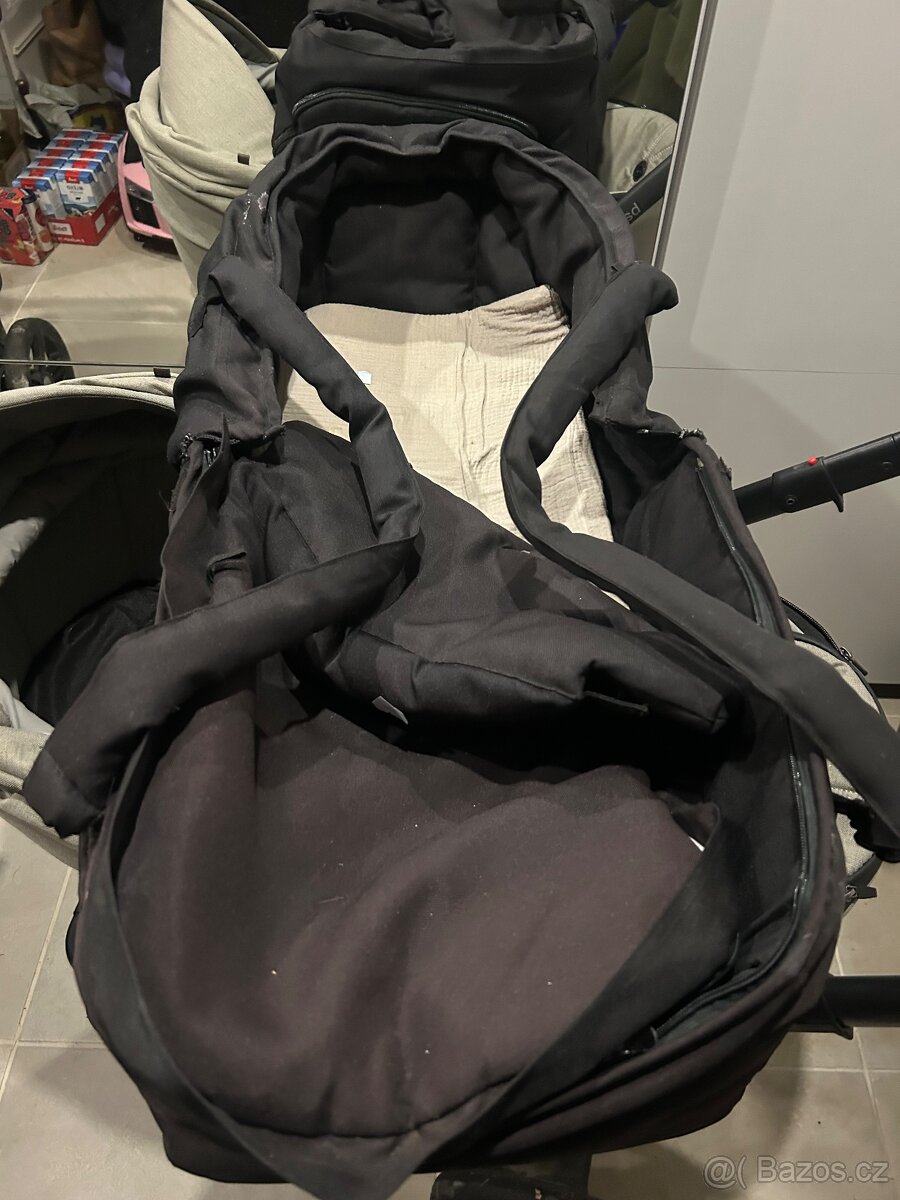 Kočárek pro dvojčata Hauck - 7