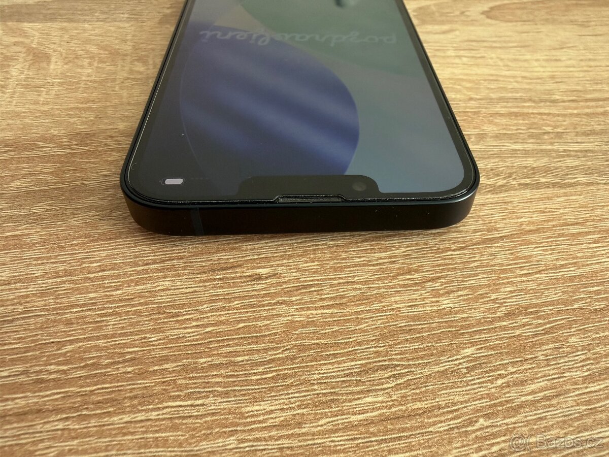 iPhone 13 128 GB – černá (Midnight) – 100 % baterie - 7