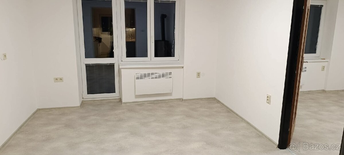 Byt 2+1 k pronájmu - 7
