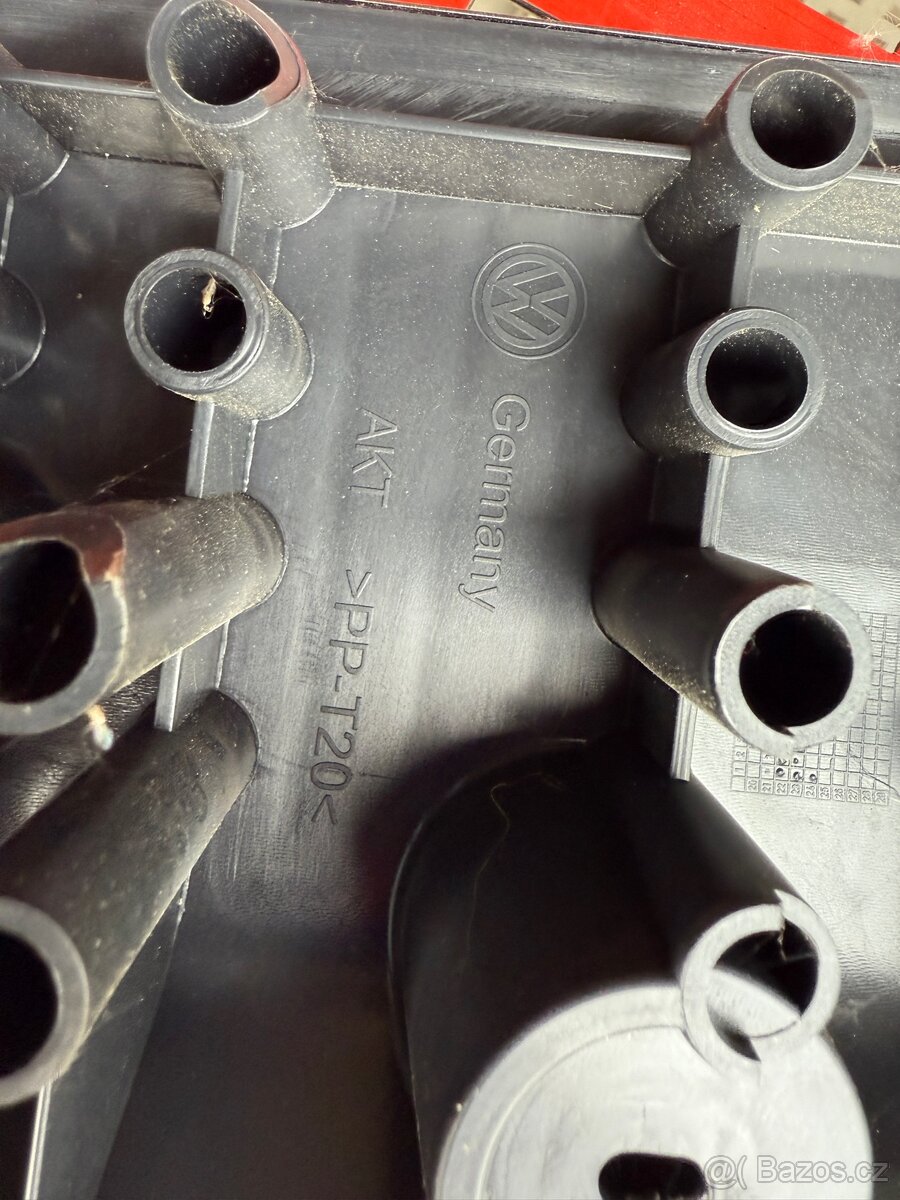 VW multivan T6, 7E5 864 585 D, kryt podlahy kufru - 7