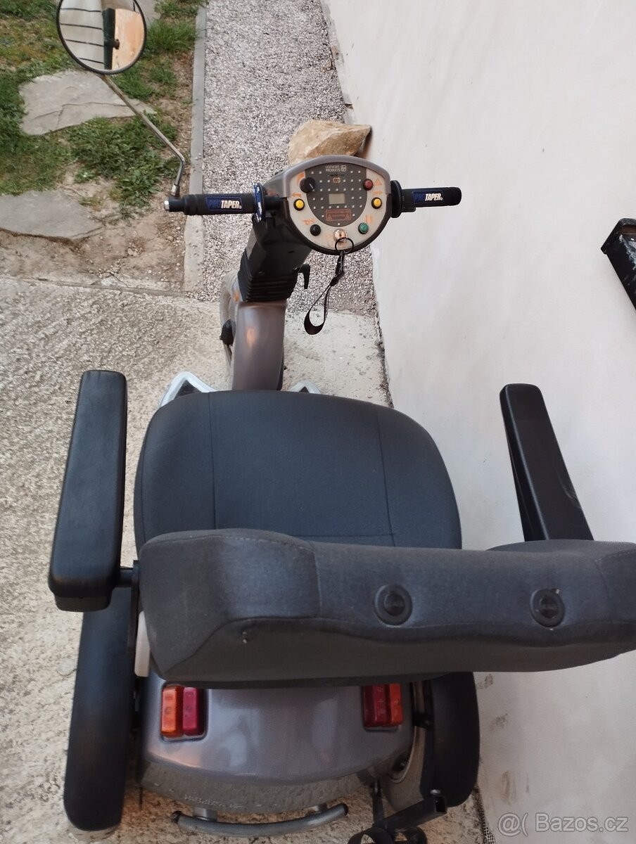 Prodám invalidní elektro vozík - 7