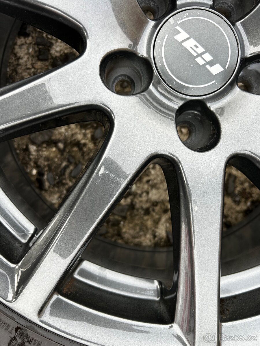 5x114,3 r17, alu kola , 215/60/17 - 7