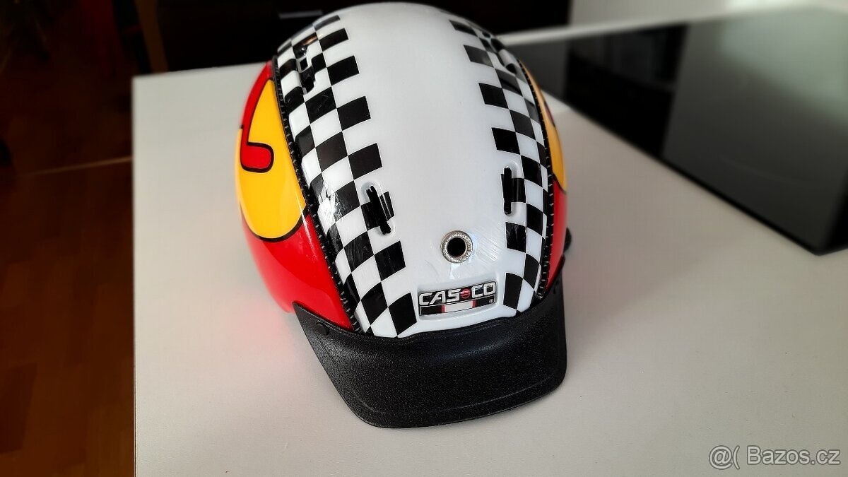 Značková dětská helma na kolo nebo koloběžku - 7