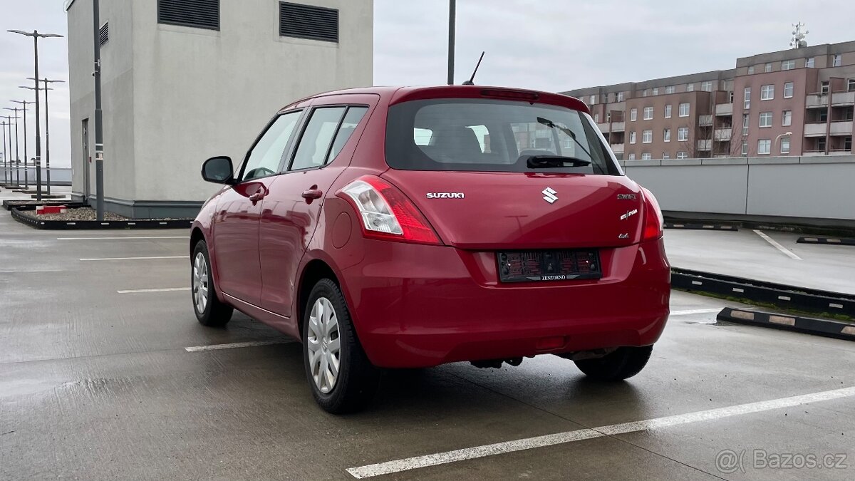 SUZUKI SWIFT 1.2i GL 4x4 - 7